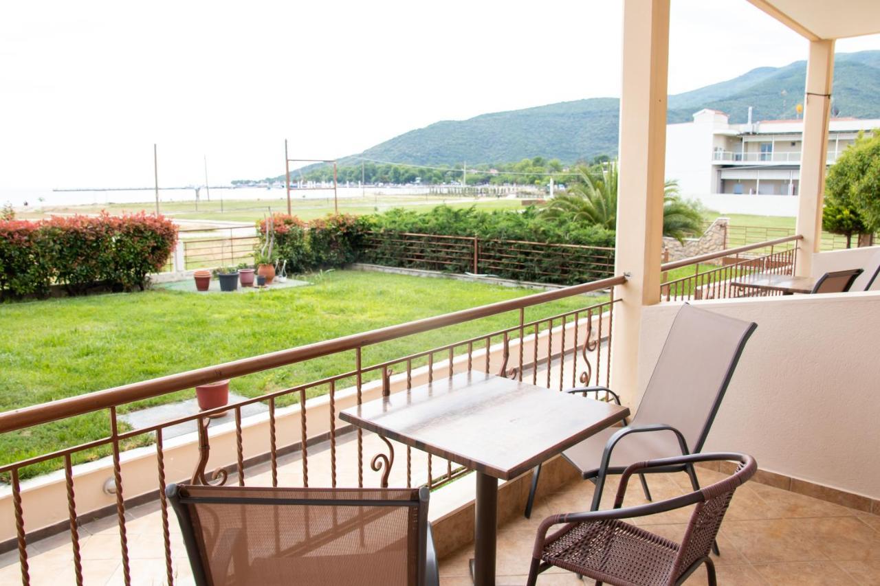Plakoudis Rooms Ставрос Екстериор снимка